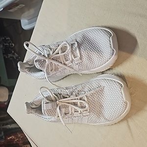 Adidas Youth Size 3.5 EUC